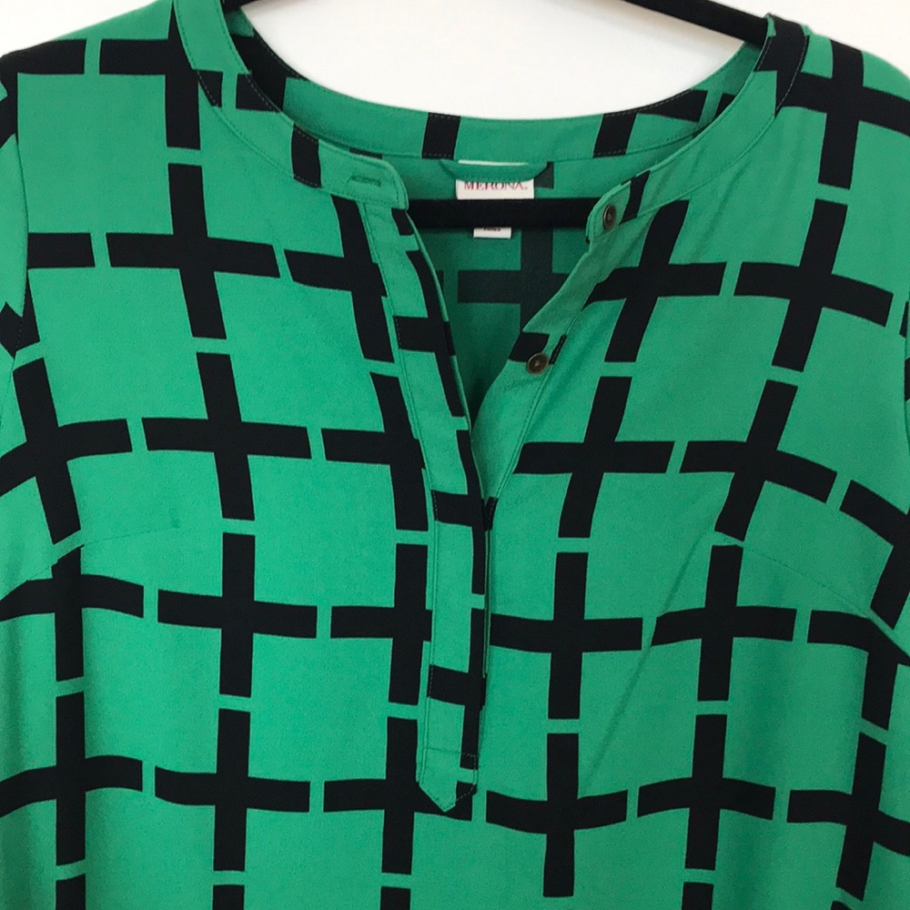 Pattern Dress - Picture 2 of 3